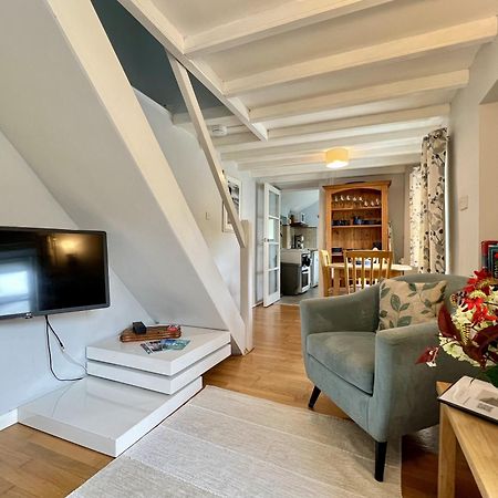 Tresowes Green Cottage Хелстон Экстерьер фото